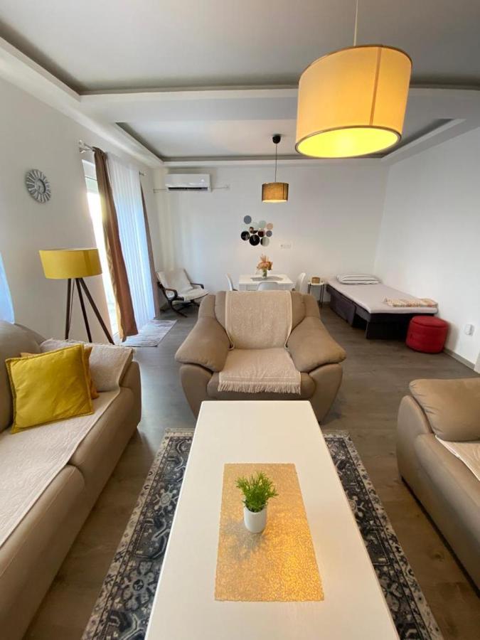 Home Mia Airport Podgoriçe Dış mekan fotoğraf